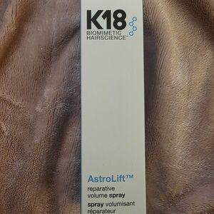 K18 Biomimetic Hairscience AstroLift Reparative Volume Spray - White